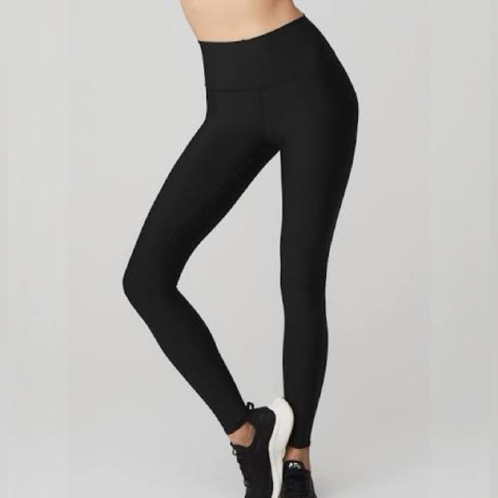 Alo yoga high waist airlift leggings black Small S NWT